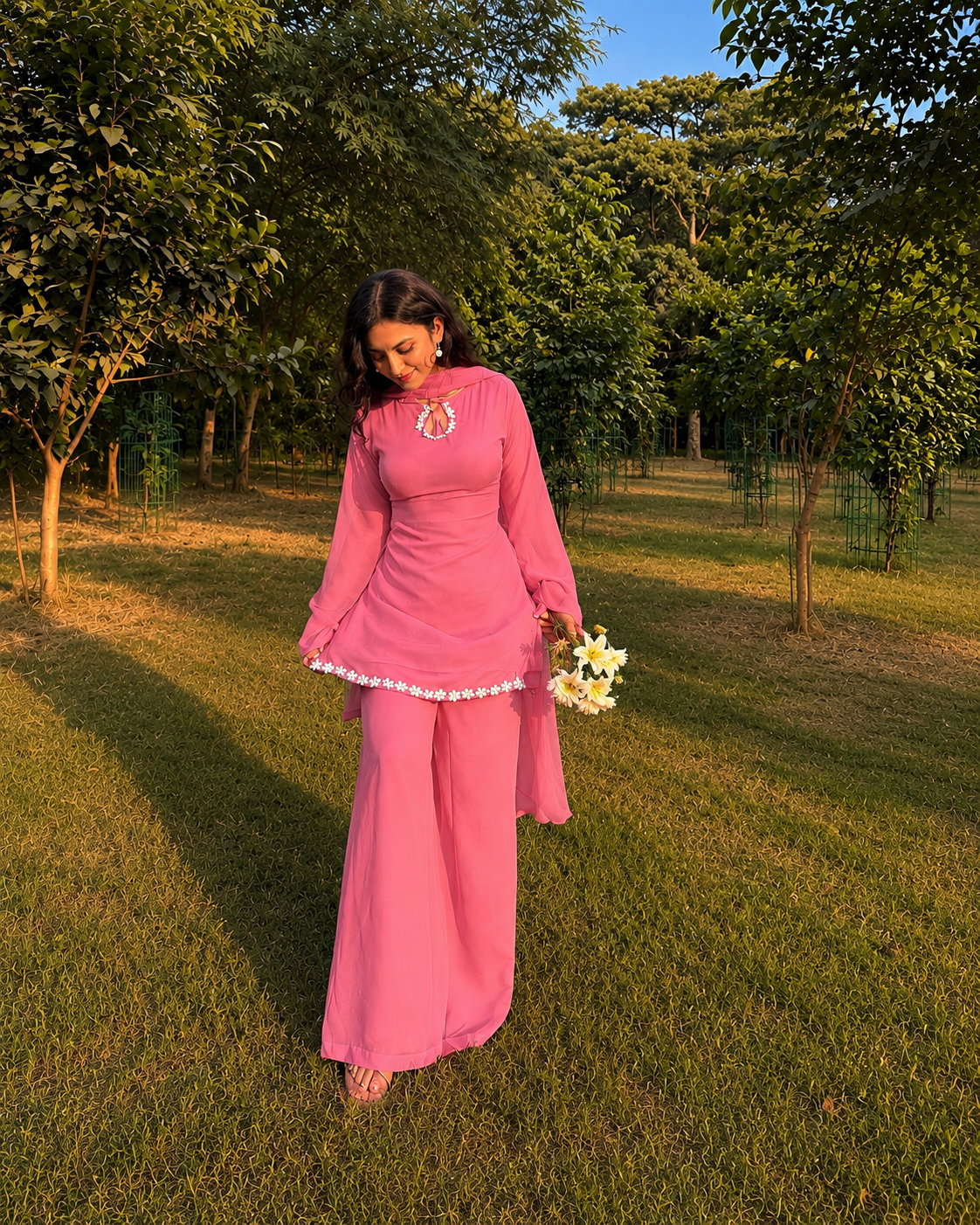 Gulabi Nazakat