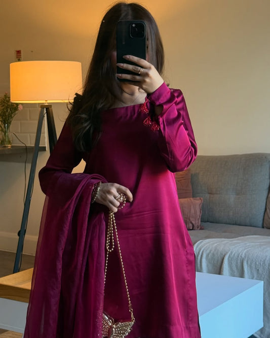 Haya Suit