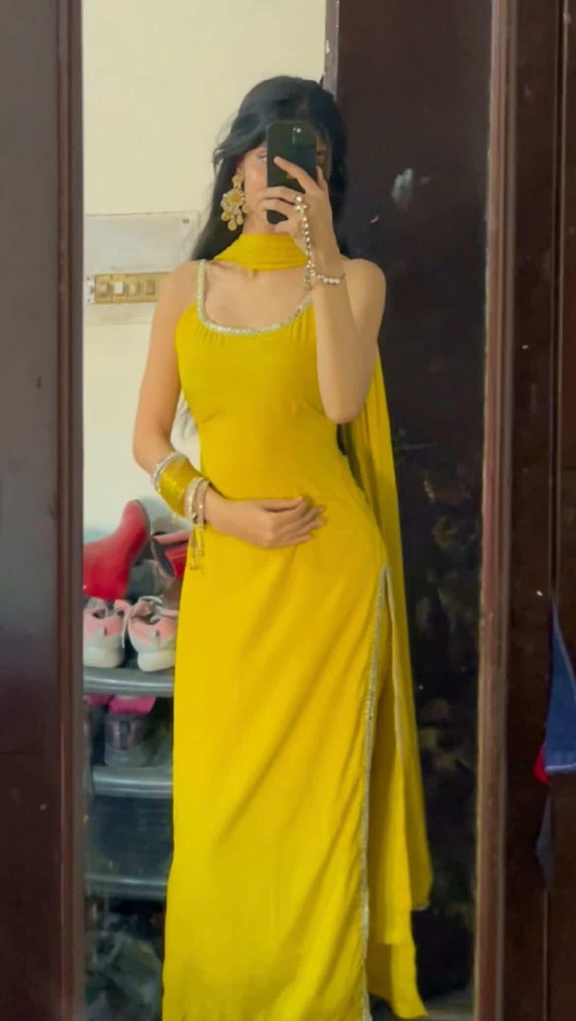 Buttercup Beauty 🌼